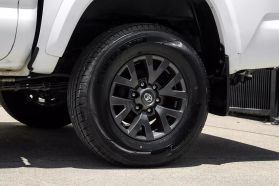 2020 TOYOTA TACOMA DOUBLE CAB PICKUP V6, 3.5 LITER SR5 PICKUP 4D 5 FT