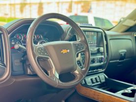 2017 CHEVROLET SILVERADO 1500 CREW CAB PICKUP V8, ECOTEC3, 5.3 LITER LTZ PICKUP 4D 5 3/4 FT