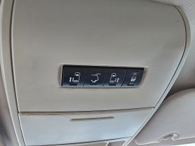 2016 CHRYSLER TOWN & COUNTRY PASSENGER V6, 3.6 LITER TOURING MINIVAN 4D