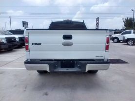 2012 FORD F150 SUPERCREW CAB PICKUP V6, FLEX FUEL, 3.7 LITER XLT PICKUP 4D 5 1/2 FT at Motors On Wheels - used car dealership in Houston, Texas.