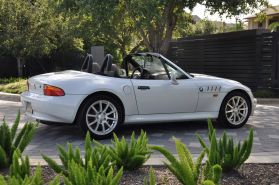 1998 BMW Z3 CONVERTIBLE 6-CYL, 2.8 LITER 6-CYL ROADSTER 2D