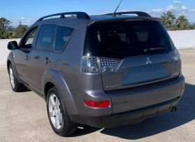 2007 MITSUBISHI OUTLANDER SUV V6, 3.0 LITER XLS SPORT UTILITY 4D