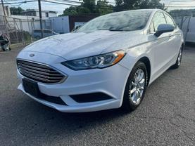 2017 FORD FUSION SEDAN WHITE AUTOMATIC - Auto Spot