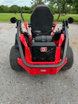 2023 GRAVELY 600 COMMERCIAL LAWN MOWER - -