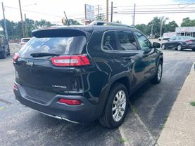 2015 Jeep Cherokee - Image 2