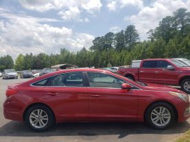 2015 Hyundai Sonata Se Sedan 4d - Image 7
