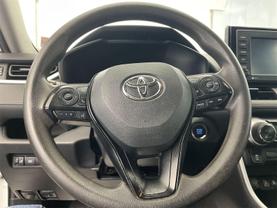 2021 TOYOTA RAV4 SUV 4-CYL, DYNAMIC-FORCE, 2.5 LITER XLE SPORT UTILITY 4D