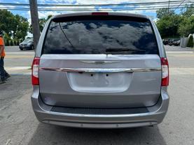 2014 CHRYSLER TOWN & COUNTRY PASSENGER SILVER AUTOMATIC - Auto Spot