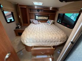 Used 2009 DAMON AVANTI SERIES CLASS A - 3106 WORKHORSE - LA Auto Star located in Virginia Beach, VA