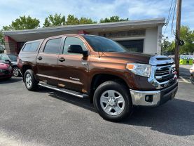 Used 2017 TOYOTA TUNDRA CREWMAX PICKUP V8, FLEX FUEL, 5.7 LITER SR5 PICKUP 4D 5 1/2 FT - LA Auto Star located in Virginia Beach, VA