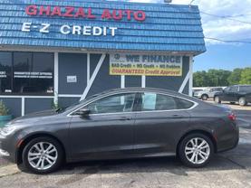 2015 Chrysler 200 - Image 5