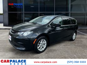2017 CHRYSLER PACIFICA VAN BLACK AUTOMATIC - CARPALACE, Chantilly, VA. 38.91645215435775, -77.47495885092432