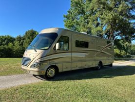 Used 2009 DAMON AVANTI SERIES CLASS A - 3106 WORKHORSE - LA Auto Star located in Virginia Beach, VA