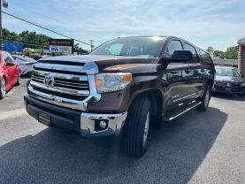 Used 2017 TOYOTA TUNDRA CREWMAX PICKUP V8, FLEX FUEL, 5.7 LITER SR5 PICKUP 4D 5 1/2 FT - LA Auto Star located in Virginia Beach, VA