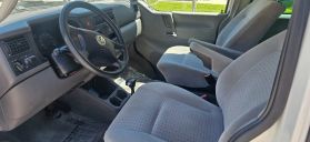 2002 VOLKSWAGEN EUROVAN PASSENGER V6, 2.8 LITER GLS MINIVAN