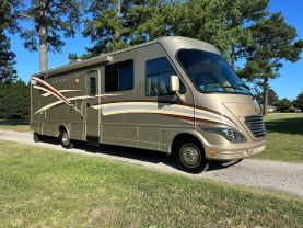 Used 2009 DAMON AVANTI SERIES CLASS A - 3106 WORKHORSE - LA Auto Star located in Virginia Beach, VA