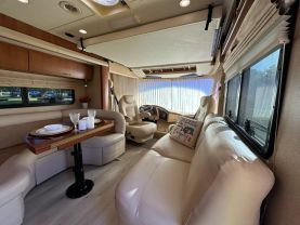 Used 2009 DAMON AVANTI SERIES CLASS A - 3106 WORKHORSE - LA Auto Star located in Virginia Beach, VA