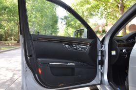 2012 MERCEDES-BENZ S-CLASS SEDAN V8, TWIN TURBO, 4.6 LITER S 550 SEDAN 4D