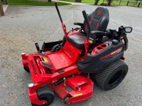 2023 GRAVELY 600 COMMERCIAL LAWN MOWER - -
