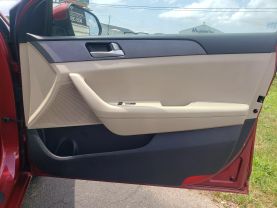 2015 Hyundai Sonata Se Sedan 4d - Image 30