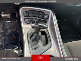 2022 Dodge Challenger - Image 12