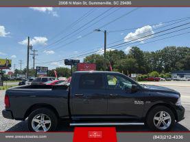 2017 Ram 1500 Crew Cab - Image 6