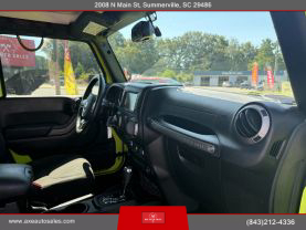 2016 Jeep Wrangler - Image 18