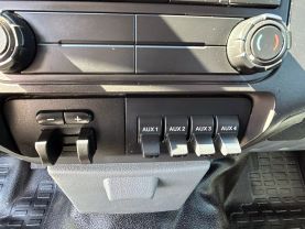 2011 FORD F350 SUPER DUTY CREW CAB & CHASSIS CAB CHASSIS V8, TURBO DIESEL, 6.7L 176" W.B. 4D