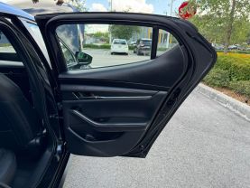 2023 MAZDA MAZDA3 HATCHBACK 4-CYL, SKYACTIV-G, 2.5 LITER PREFERRED HATCHBACK 4D