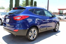 2015 Hyundai Tucson - Image 2