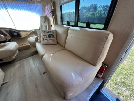 Used 2009 DAMON AVANTI SERIES CLASS A - 3106 WORKHORSE - LA Auto Star located in Virginia Beach, VA