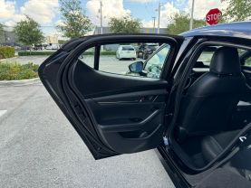 2023 MAZDA MAZDA3 HATCHBACK 4-CYL, SKYACTIV-G, 2.5 LITER PREFERRED HATCHBACK 4D