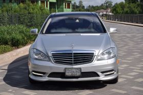 2012 MERCEDES-BENZ S-CLASS SEDAN V8, TWIN TURBO, 4.6 LITER S 550 SEDAN 4D