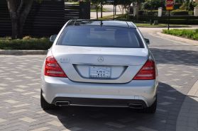 2012 MERCEDES-BENZ S-CLASS SEDAN V8, TWIN TURBO, 4.6 LITER S 550 SEDAN 4D
