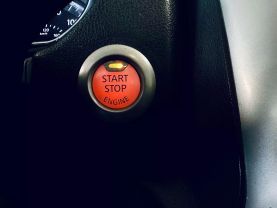 2014 NISSAN VERSA SEDAN 4-CYL, 1.6 LITER SL SEDAN 4D