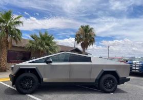 2024 TESLA CYBERTRUCK PICKUP DUAL AC ELECTRIC MOTORS ALL-WHEEL DRIVE PICKUP 4D 6 FT