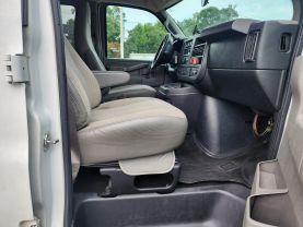 2017 CHEVROLET EXPRESS 3500 PASSENGER