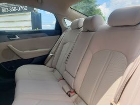 2015 Hyundai Sonata Se Sedan 4d - Image 19