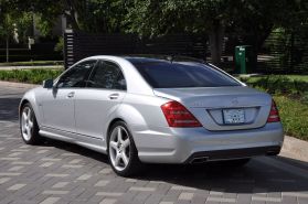 2012 MERCEDES-BENZ S-CLASS SEDAN V8, TWIN TURBO, 4.6 LITER S 550 SEDAN 4D