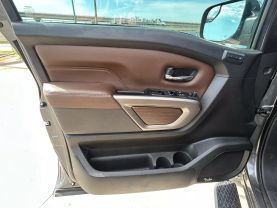 2023 NISSAN TITAN CREW CAB PICKUP V8, 5.6 LITER PLATINUM RESERVE PICKUP 4D 5 1/2 FT