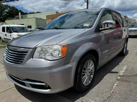 2014 CHRYSLER TOWN & COUNTRY PASSENGER SILVER AUTOMATIC - Auto Spot