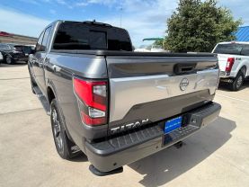 2023 NISSAN TITAN CREW CAB PICKUP V8, 5.6 LITER PLATINUM RESERVE PICKUP 4D 5 1/2 FT