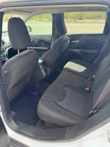 2019 JEEP CHEROKEE SUV 4-CYL, ZERO EVAP, 2.4 LITER LATITUDE SPORT UTILITY 4D
