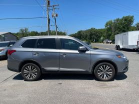 2020 Mitsubishi Outlander - Image 6