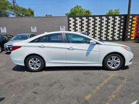 2014 HYUNDAI SONATA SEDAN 4-CYL, PZEV, 2.4 LITER GLS SEDAN 4D