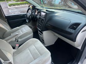 2014 DODGE GRAND CARAVAN PASSENGER PASSENGER V6, FLEX FUEL, 3.6 LITER SE MINIVAN 4D