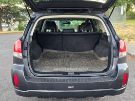 2011 SUBARU OUTBACK WAGON 4-CYL, PZEV, 2.5 LITER 2.5I LIMITED WAGON 4D