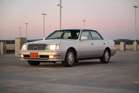 1999 TOYOTA CROWN SEDAN 2JZ-GE ROYAL SALOON ANNIVERSARY PACKAGE