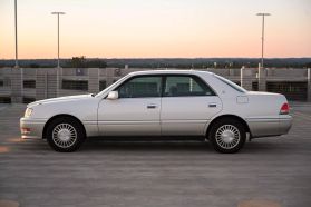 1999 TOYOTA CROWN SEDAN 2JZ-GE ROYAL SALOON ANNIVERSARY PACKAGE