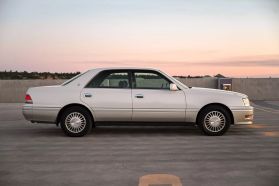 1999 TOYOTA CROWN SEDAN 2JZ-GE ROYAL SALOON ANNIVERSARY PACKAGE